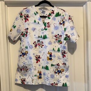 Disney Mickey & Minnie Mouse scrub top size medium